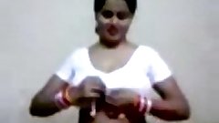 desikd.net   aunty remove her dress ownly