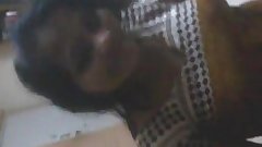 Indian Desi girl nude capture after bath video - Wowmoyback