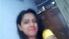 Desi girl playing pussy